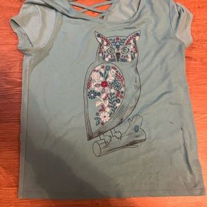 Kids shirt owl cross back